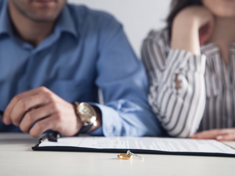 Divorce solicitor providing legal advice